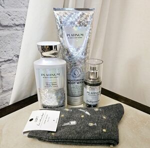 "Cheers!" Festive Loft & B&BW's Premium Set